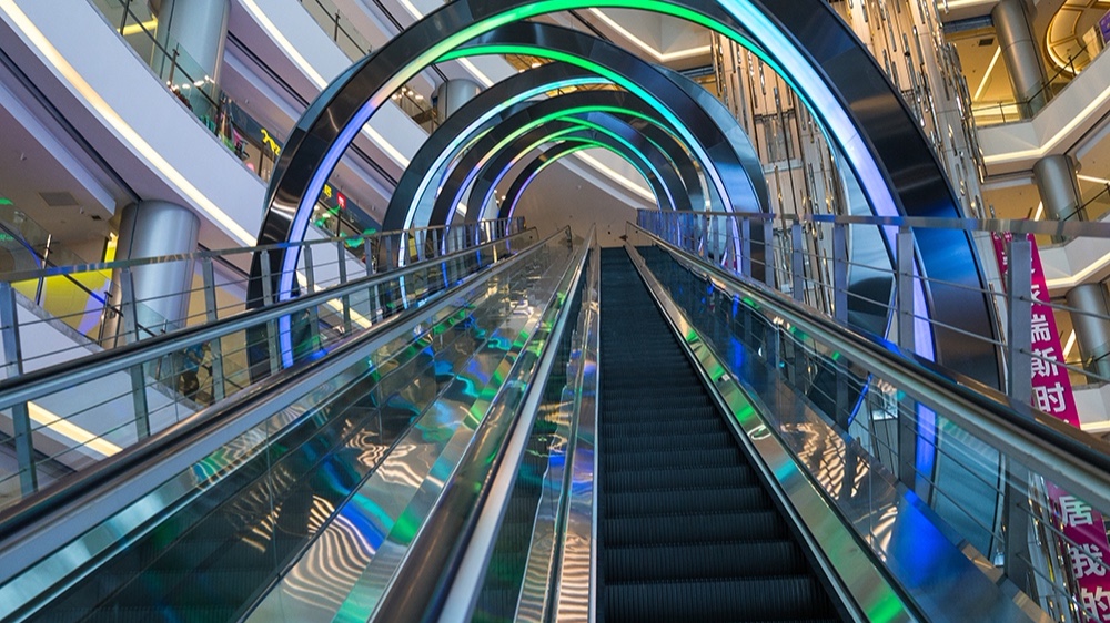 北京保潔公司：如何清潔電動扶梯，這里有方法！